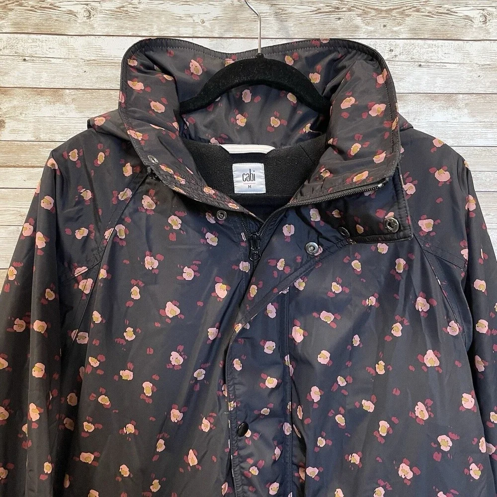 CAbi Womens Size M‎ Jacket Rainy Day Black Pink Floral Hooded Reflective 4115
